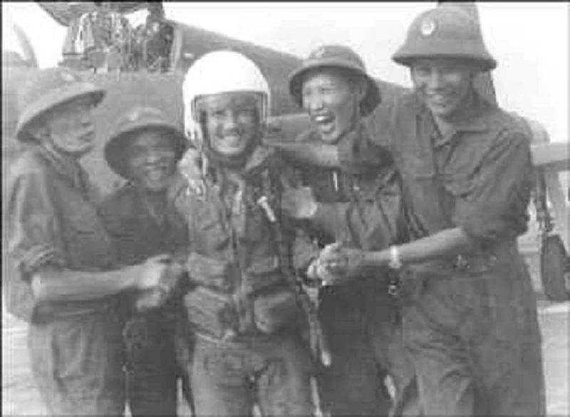 Ngày này năm xưa (8/4): Phát động phong trào Thi đua ấp Bắc, giết giặc lập công