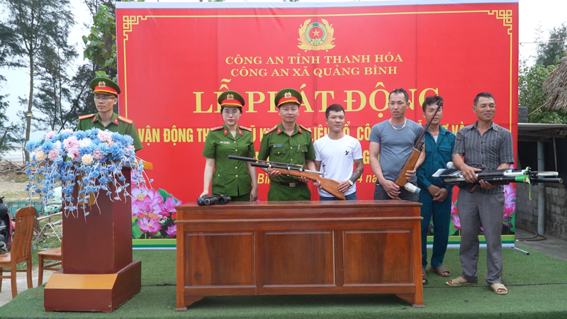 Siết chặt quản lý, thu hồi vũ khí, vật liệu nổ để giữ bình yên tuyến biển