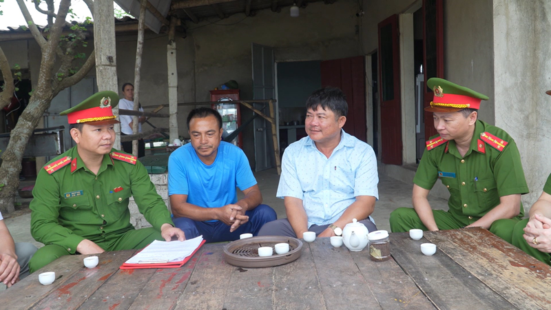 Siết chặt quản lý, thu hồi vũ khí, vật liệu nổ để giữ bình yên tuyến biển