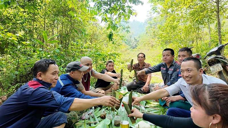 Vương vấn Pù Bai
