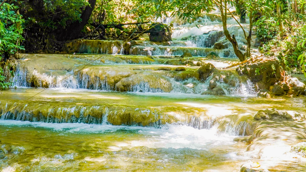 Trốn nóng ở thác Hiêu giữa đại ngàn xứ Thanh