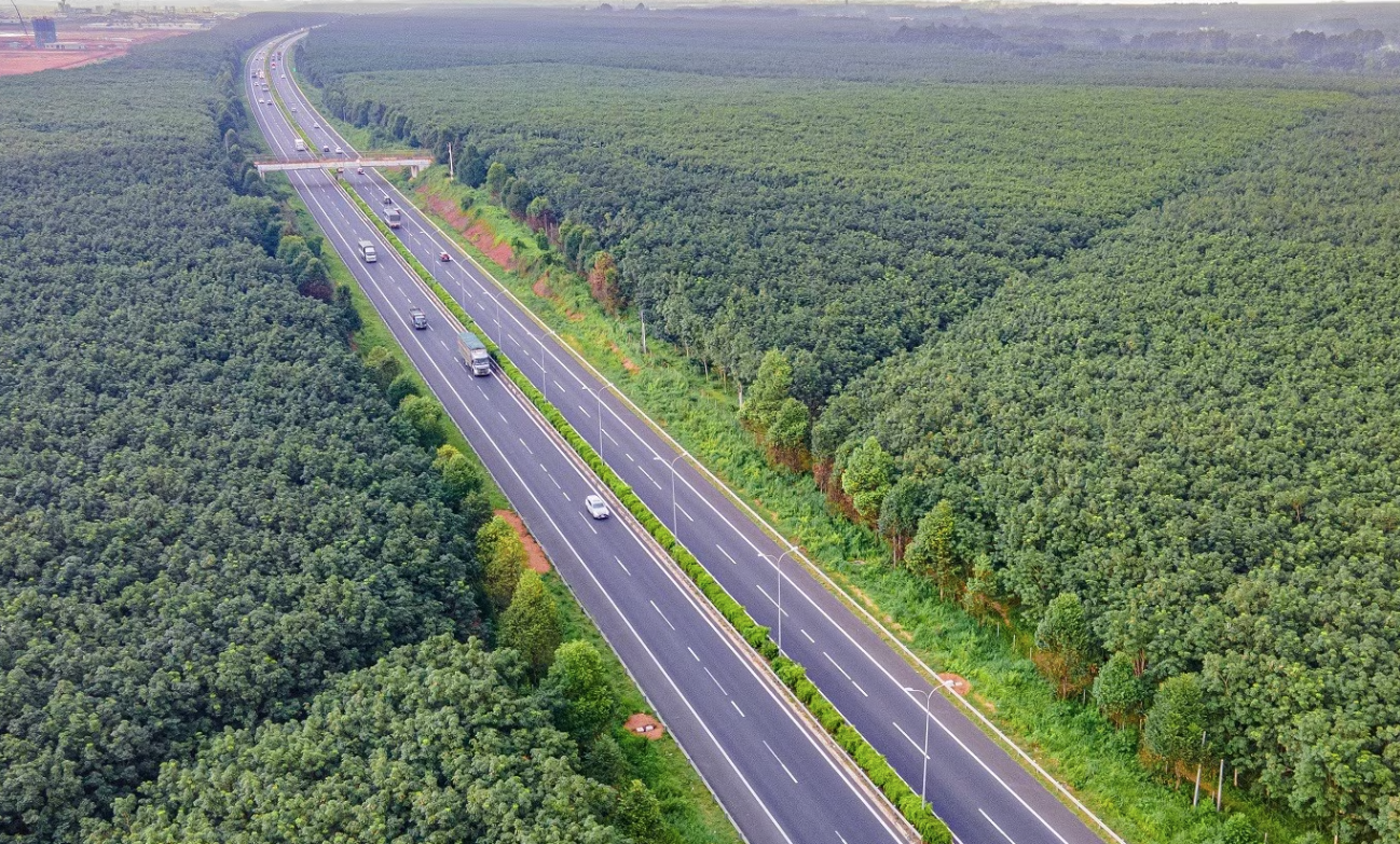 Quyết liệt hành động để thúc đẩy phát triển kinh tế Việt Nam