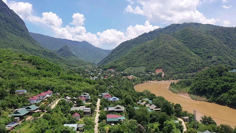Tam Chung sau một năm vận hành chính quyền địa phương 2 cấp: Chuyển động mới nơi vùng biên