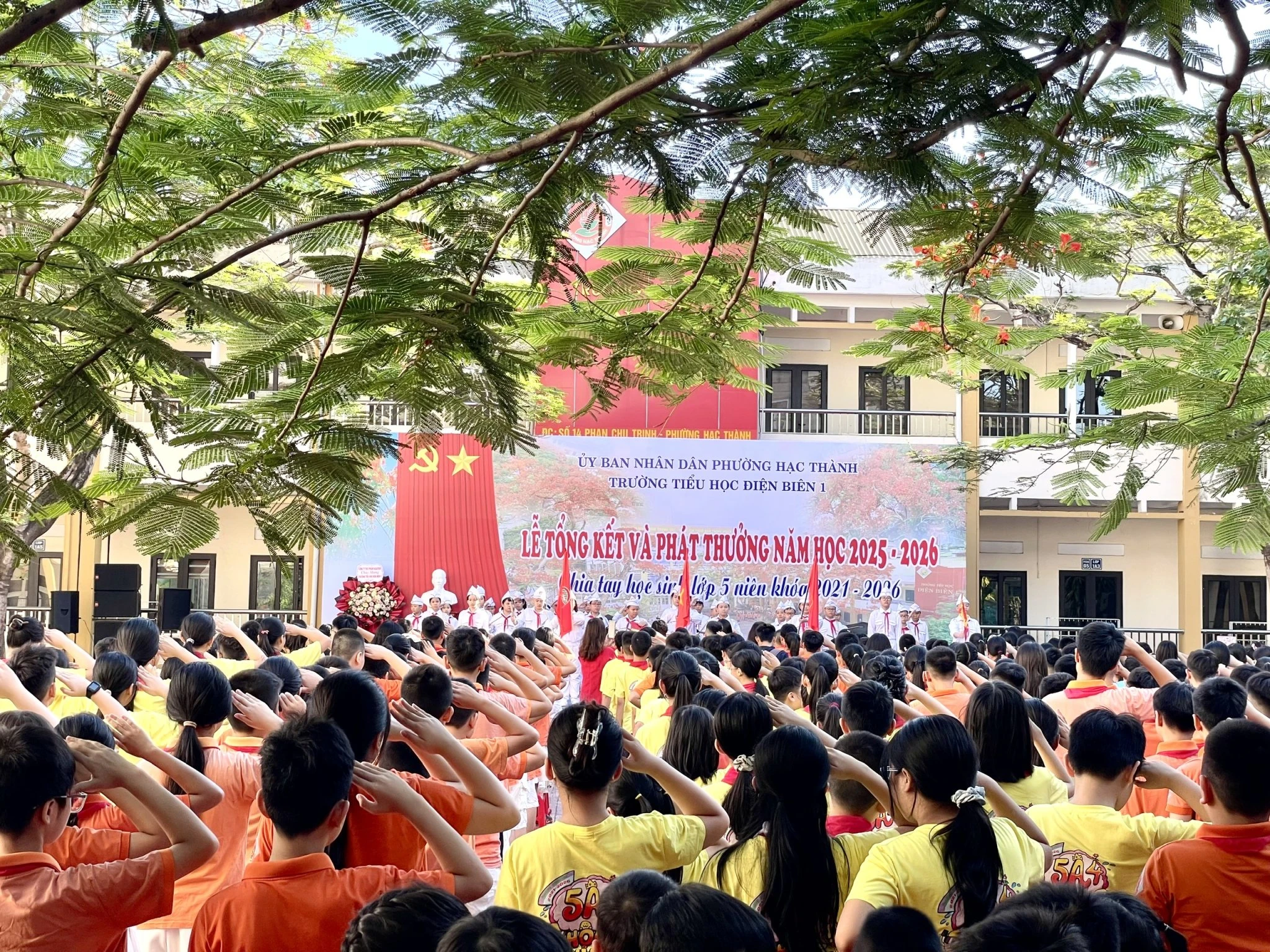 Dư âm mùa bế giảng