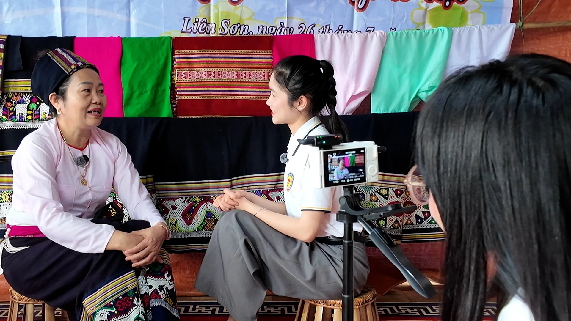 Nữ sinh viên “3 trong 1” - Học giỏi, mê công tác đoàn và khát khao trở thành nhà báo