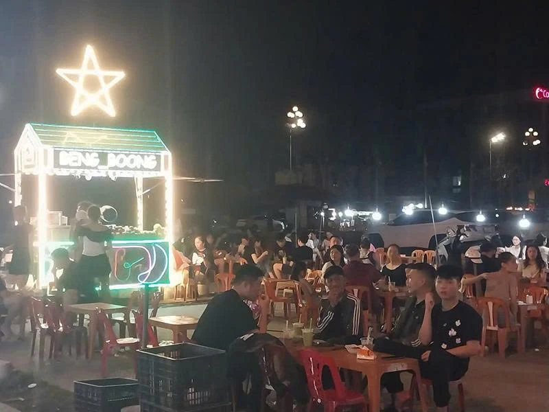 Khi phố thị lên đèn