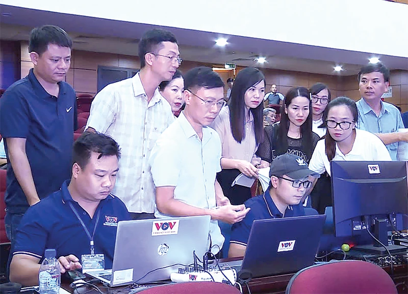 Làm báo - truyền thông thời AI (Bài 2): Những điều không thể thay thế AI