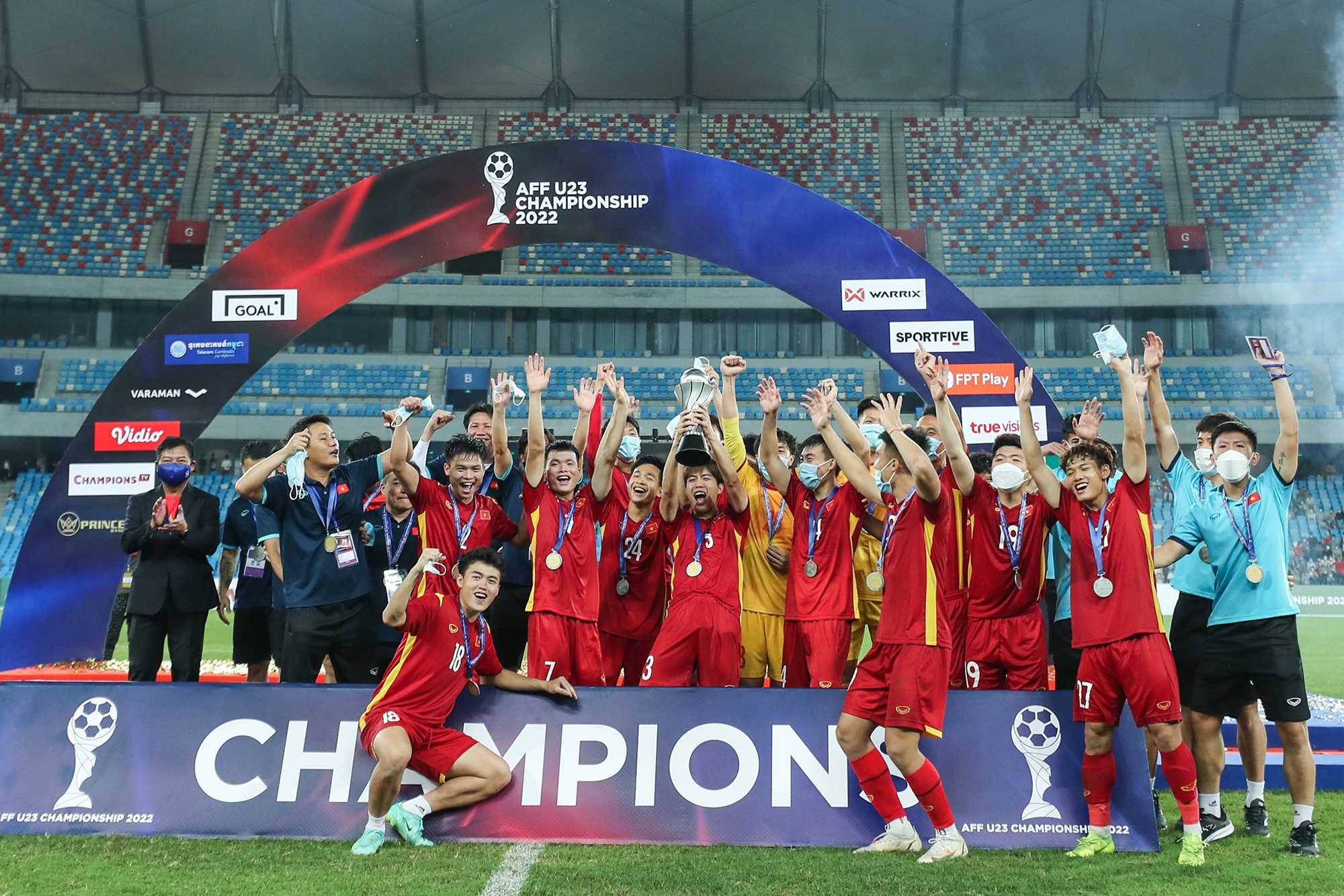 Dòng chữ viết vội của Xuân Hoàng và hành trình không thể quên cùng U23 Việt Nam