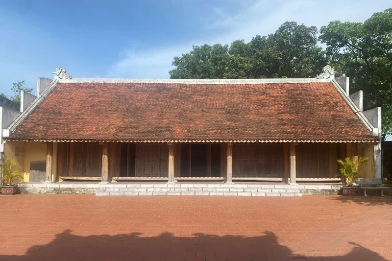 Đình làng Trịnh Xá và lễ hội Trò Chiềng