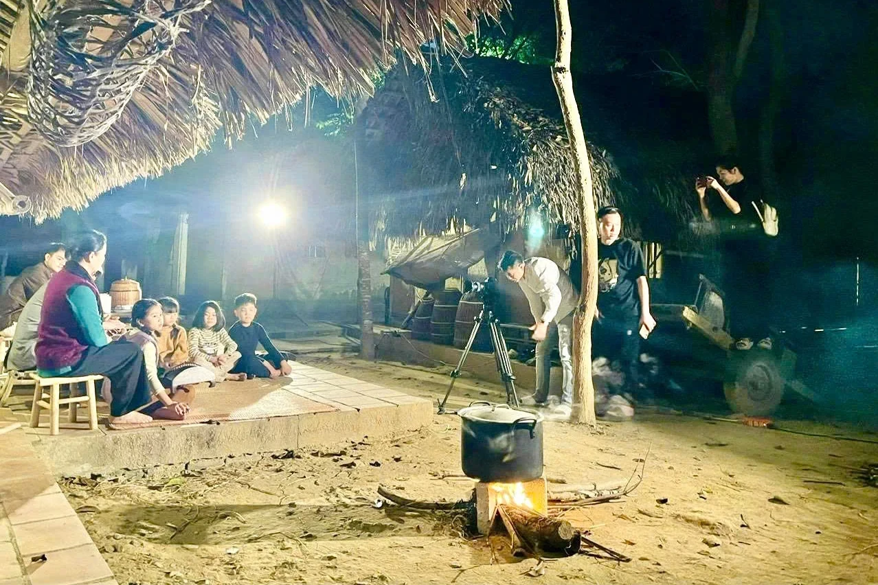 Nghề báo qua lăng kính âm nhạc