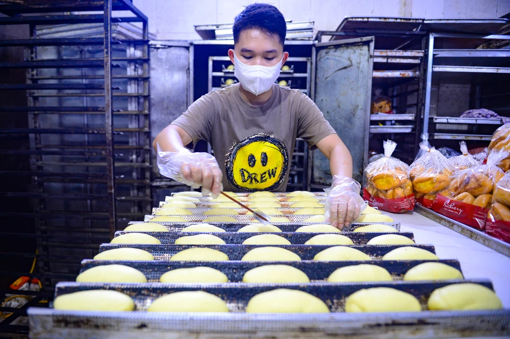Giữ hương bánh mì truyền thống Nam Ngạn