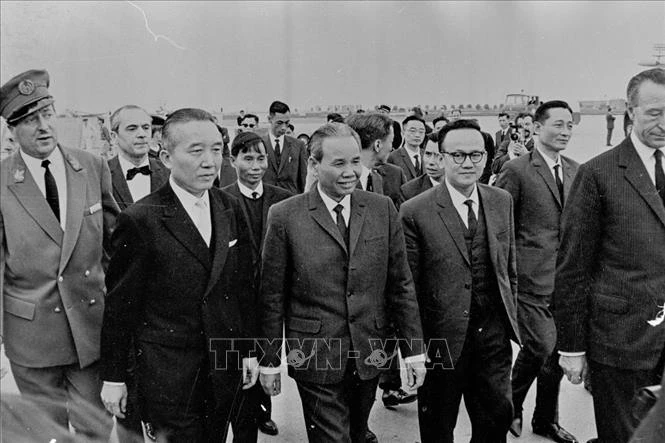 Ngày này năm xưa (18/6): Phong trào “Ba nhất” ra đời