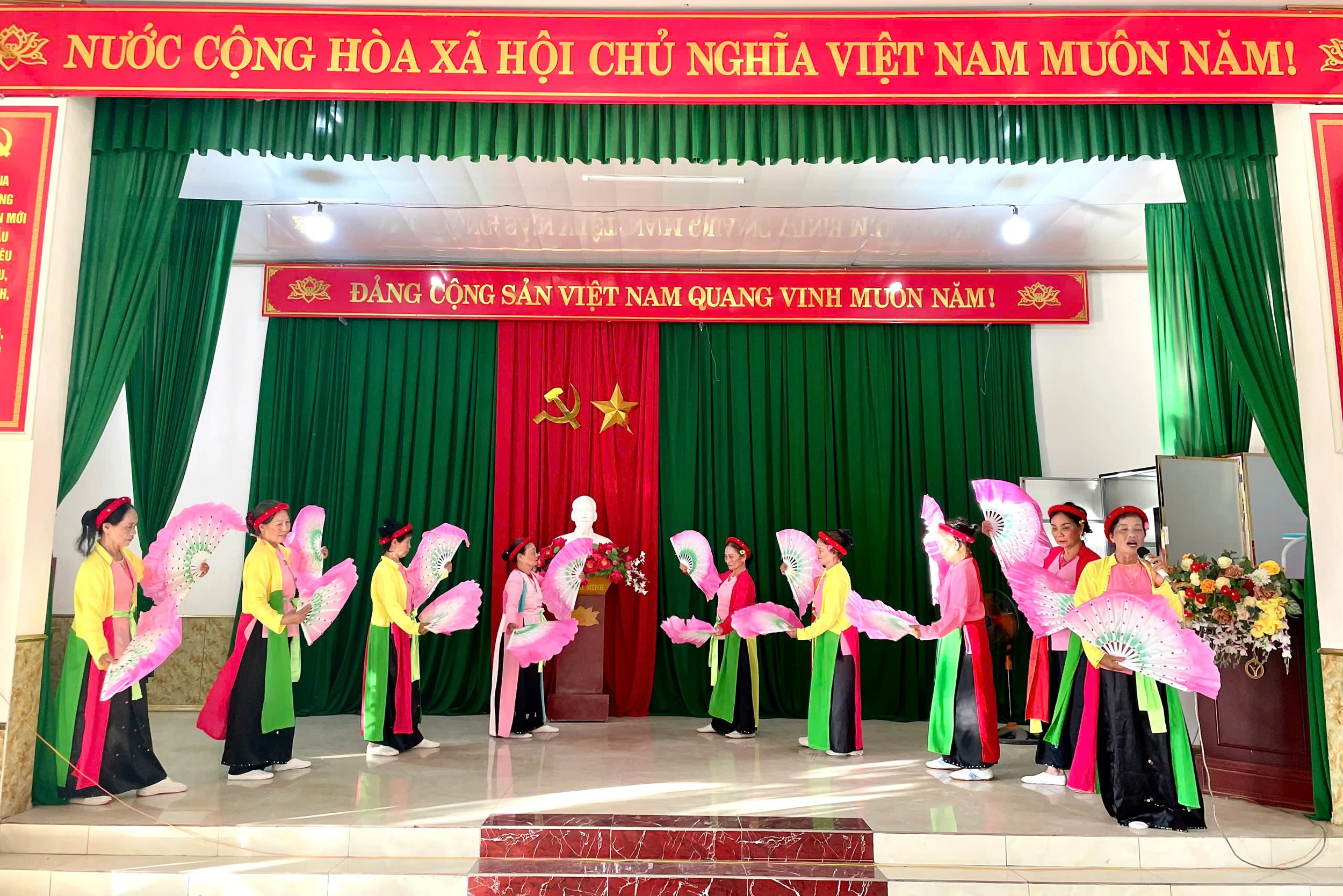 Điểm hẹn cộng đồng