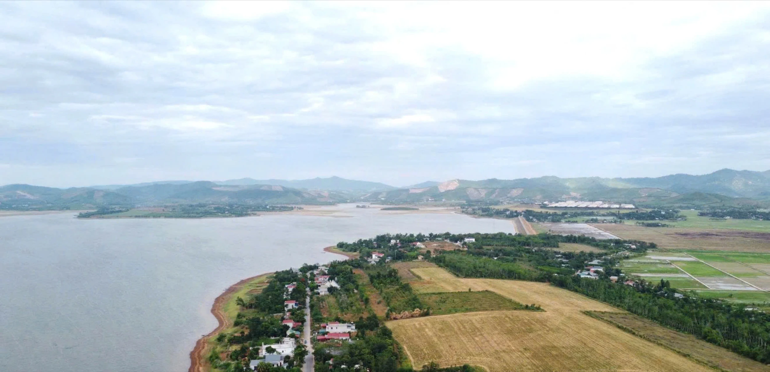 Lời thầm thì của nước