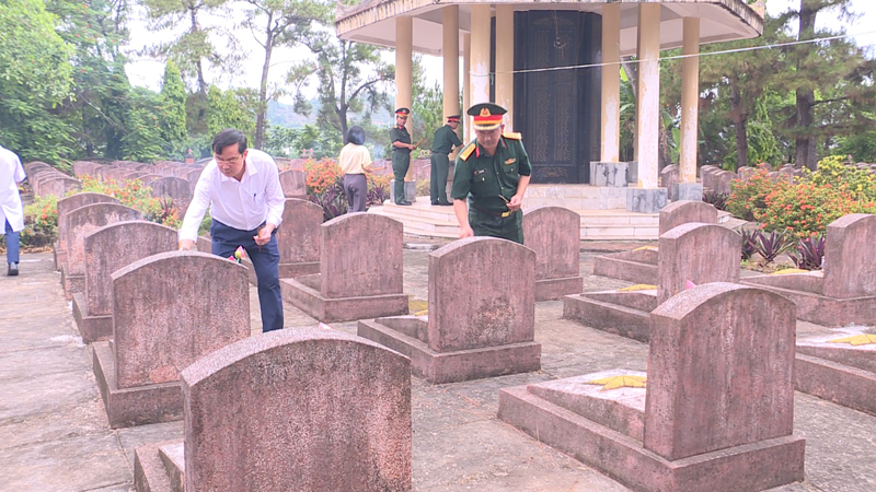 Bắc những “nhịp cầu trở về”