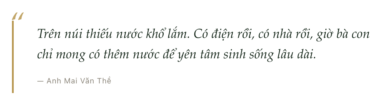 Ngày mới trên đỉnh núi