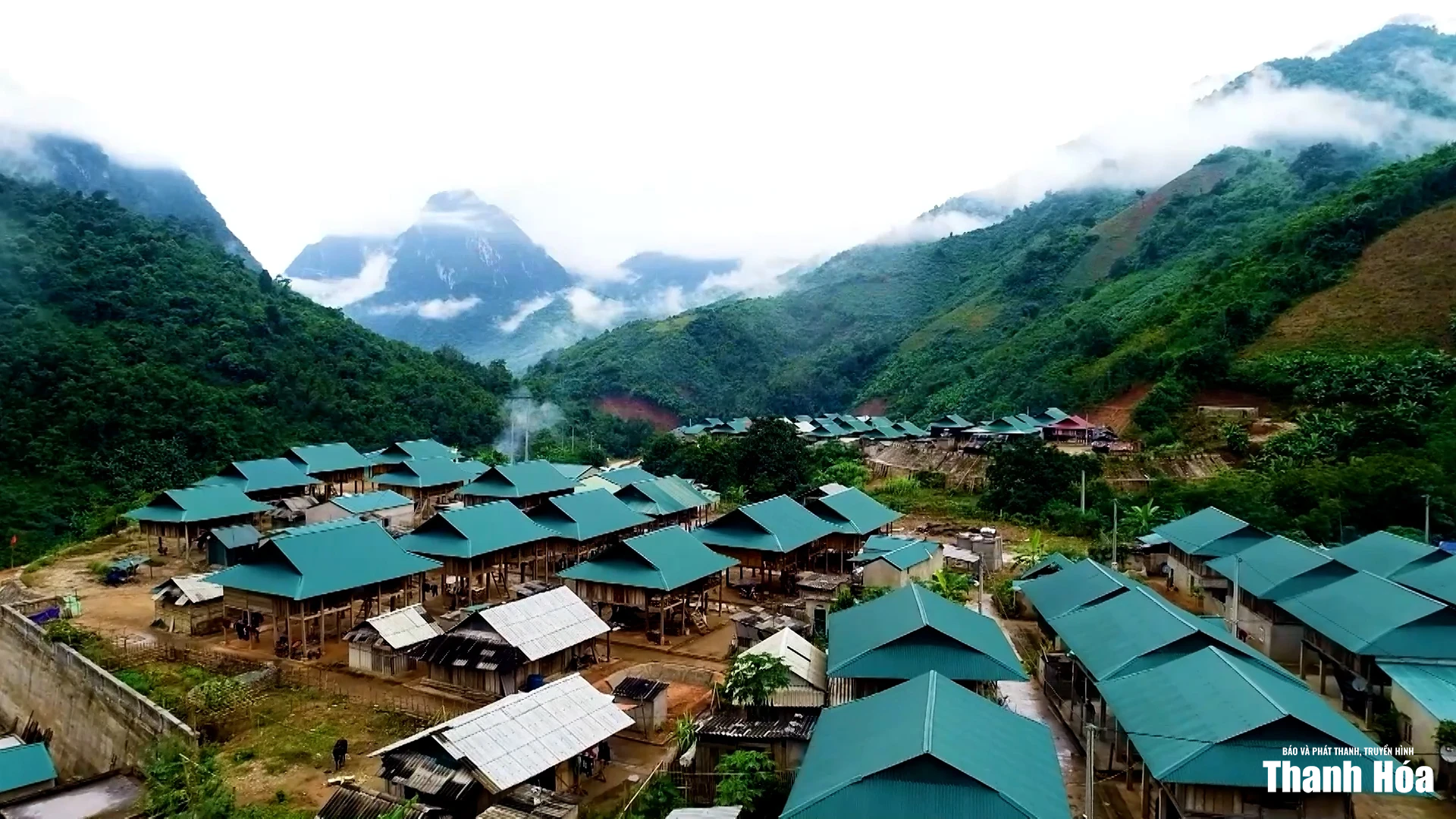 Qua mùa núi động