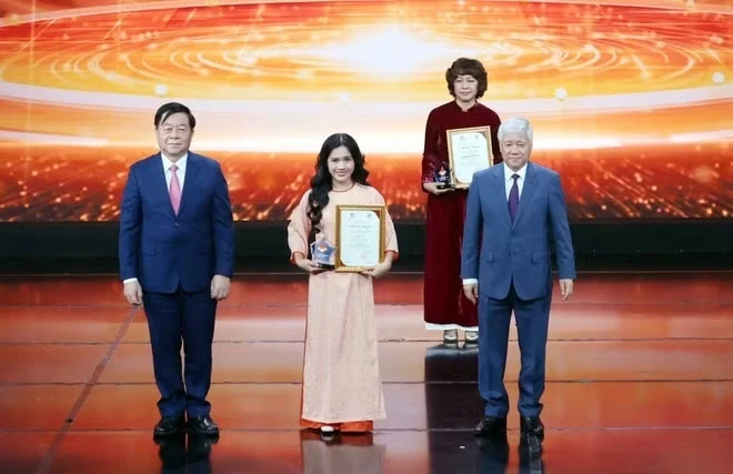 Tôn vinh các tác phẩm xuất sắc về khối đại đoàn kết toàn dân tộc