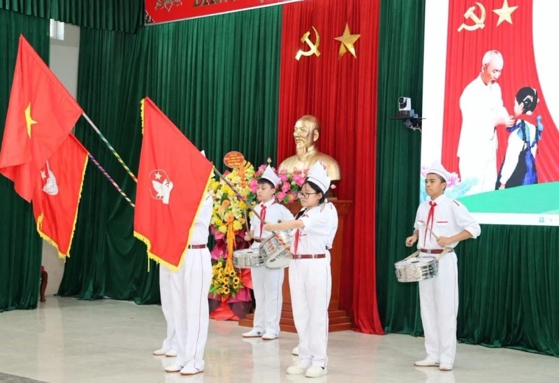 “Con nhà tôi... bận lắm”