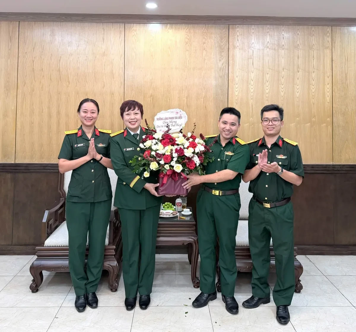Đạo diễn Mưa đỏ Đặng Thái Huyền có niềm vui nhân đôi
