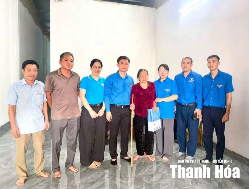 Những ngọn lửa tri ân thắp sáng tháng 7