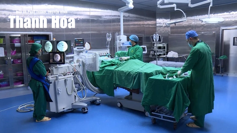 Giúp bệnh nhân mắc bệnh lý đốt sống trở lại cuộc sống bình thường