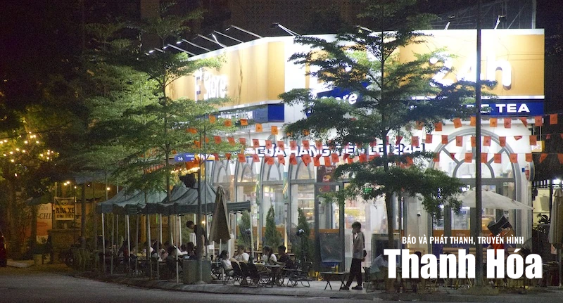 Lung linh ánh điện đêm Hạc Thành