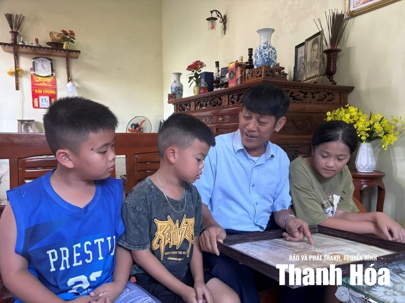 Người liệt sĩ ấy... là cha con! (Bài 1): Nhìn cha, lòng con tự hào hơn
