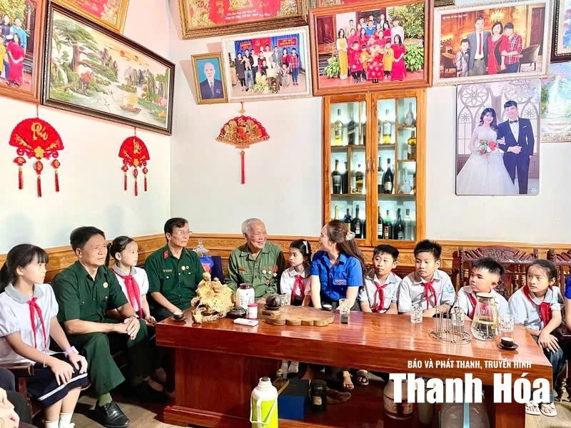 Tuổi trẻ xã Cẩm Thủy với công tác “Đền ơn đáp nghĩa”