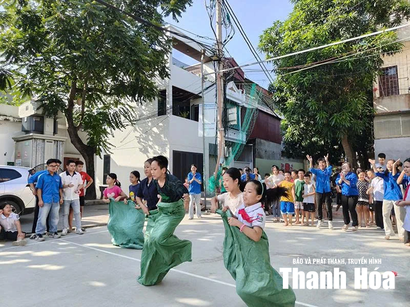 Sinh hoạt hè: Sân chơi để trẻ trưởng thành