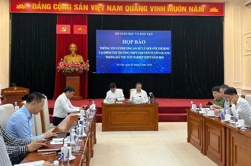 Vụ trường chuyên Tuyên Quang: Hủy kết quả, tổ chức thi lại tất cả các môn