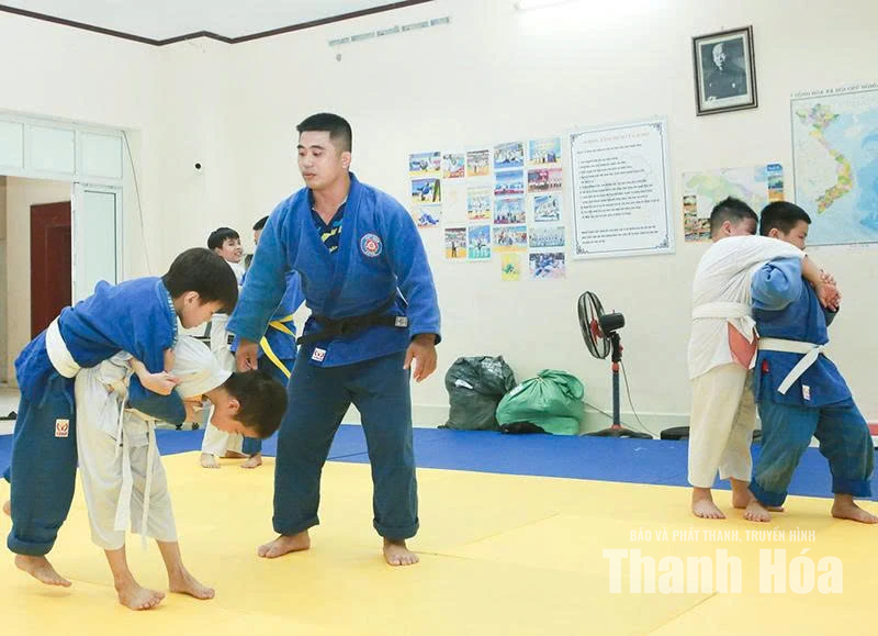 Đến với Judo - Học cách ngã để biết cách đứng lên