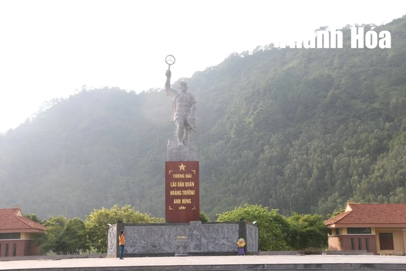 Sóng Lạch Trường