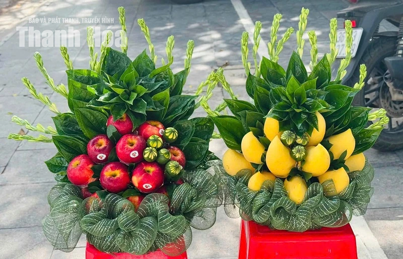 Khéo tay kết trọn tâm thành