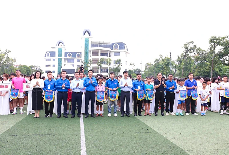 Phường Sầm Sơn khai mạc Giải bóng đá U13 lần thứ II, năm 2026