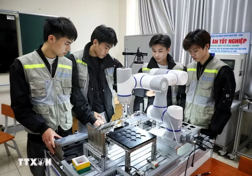 Nhìn từ mùa tuyển sinh Đại học-Cao đẳng năm 2026: Đào tạo nhân lực nào cho kỷ nguyên số và hai mục tiêu 100 năm