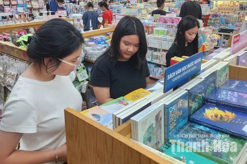 Để trẻ mê sách hơn màn hình