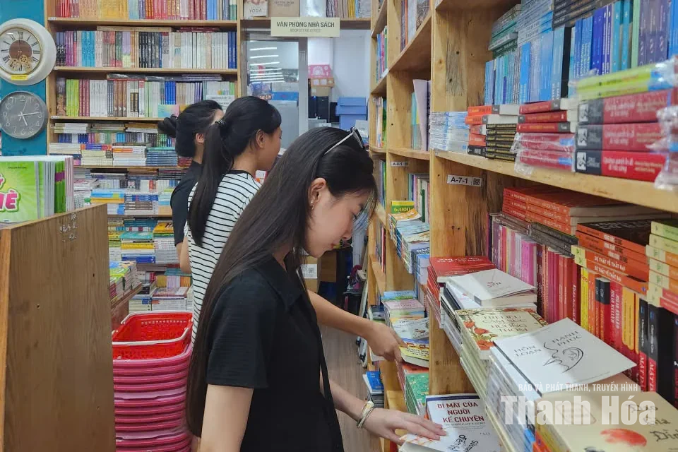 Để trẻ mê sách hơn màn hình