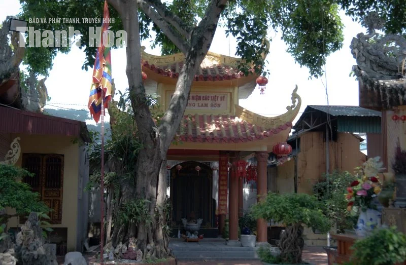 Lắng đọng không gian thiêng nơi ngôi đền mang tên chí sĩ Tống Duy Tân