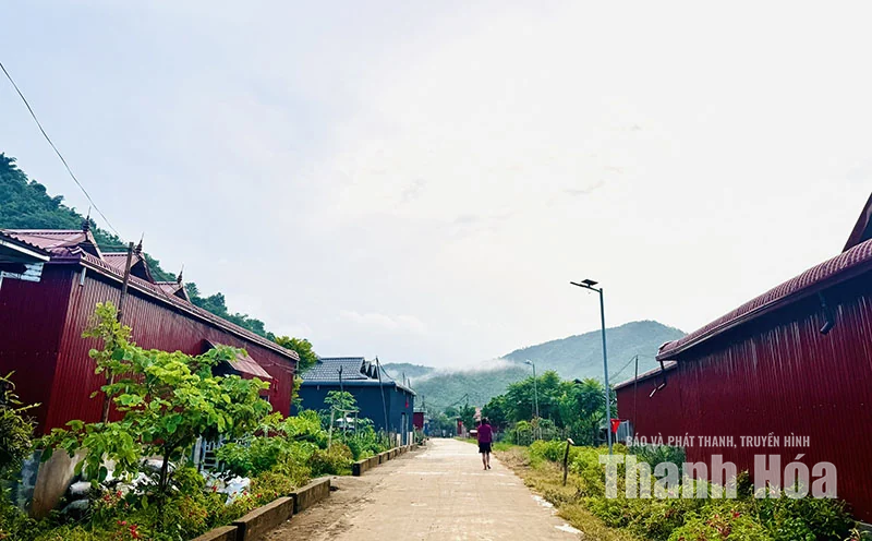 Người “mang nghị quyết” đến từng mái nhà