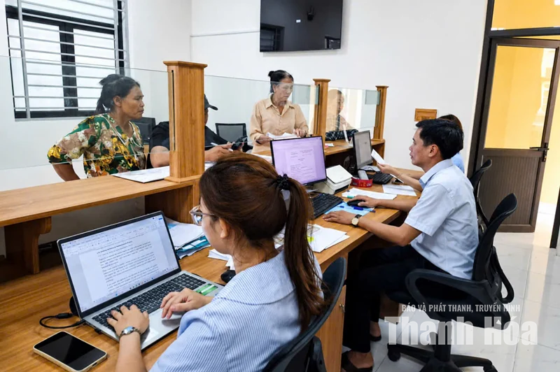 Từ quê hương cách mạng đến chính quyền phục vụ Nhân dân