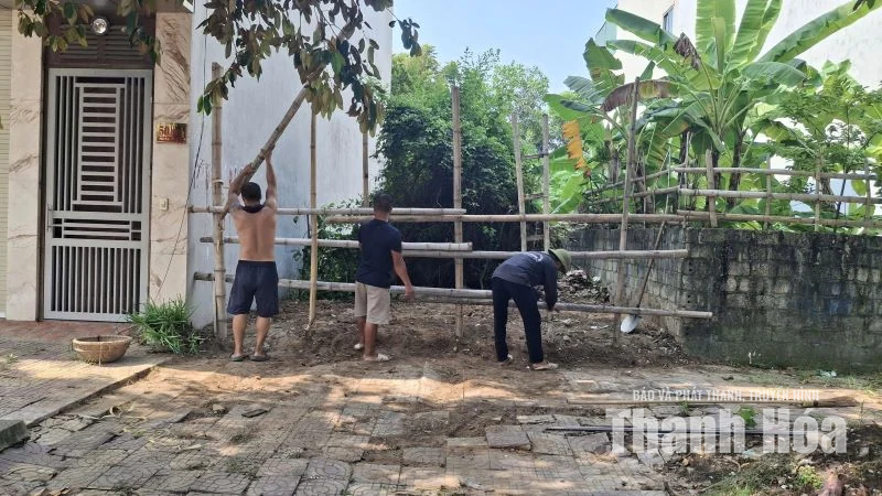 Xử lý điểm tập kết phế thải tự phát ven đường Võ Nguyên Lượng