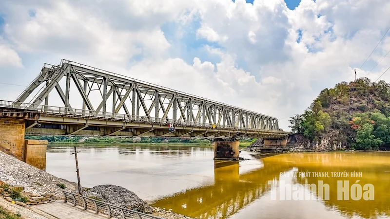 Cầu Hàm Rồng: Hơn một thế kỷ nối những bờ lịch sử