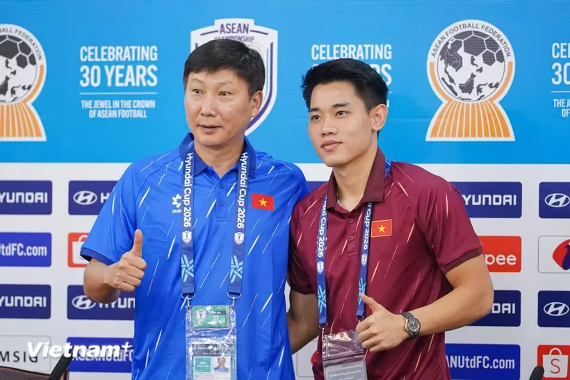 HLV Kim Sang-sik: Tuyển Việt Nam vẫn chưa bỏ túi chức vô địch ASEAN Cup