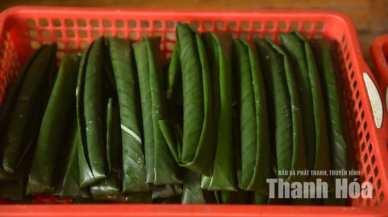 Chiếc bánh lá giữ hồn làng Cổ Tế