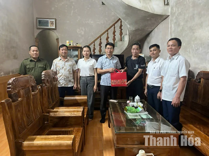 Những người trẻ “giữ lửa” ở chi bộ vùng cao