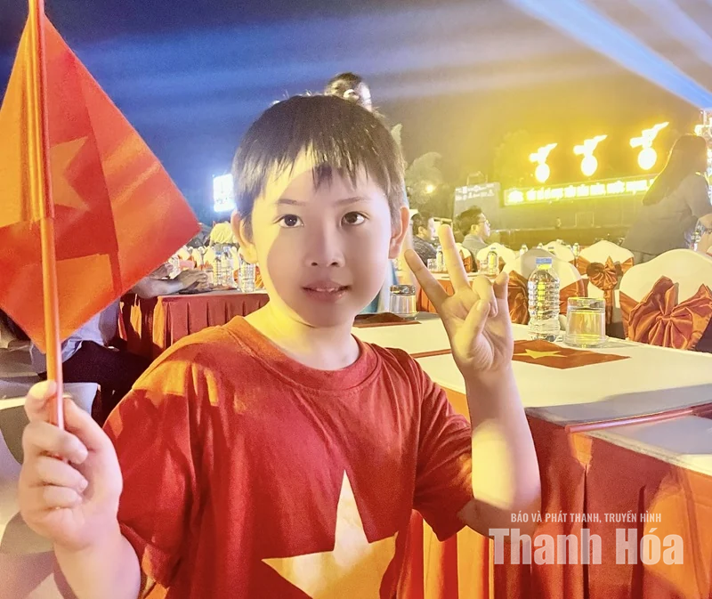 Hoà bình trong mắt em thơ