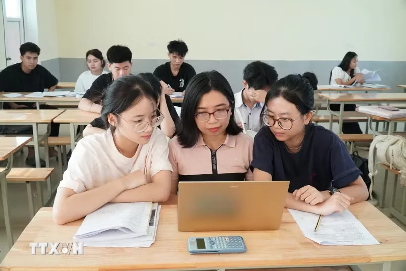 Tái cấu trúc giáo dục đại học, phát triển 3 đến 5 đại học tinh hoa