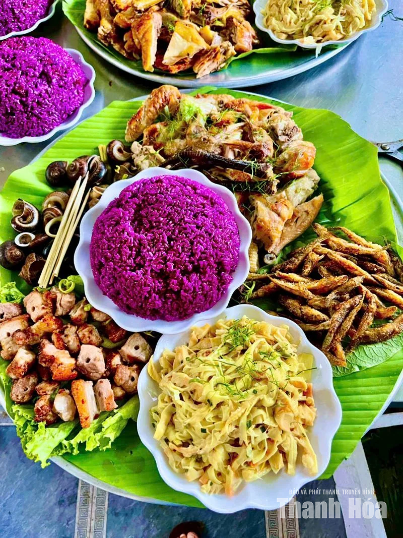 Thịt lợn nướng - vị ngon bếp Mường