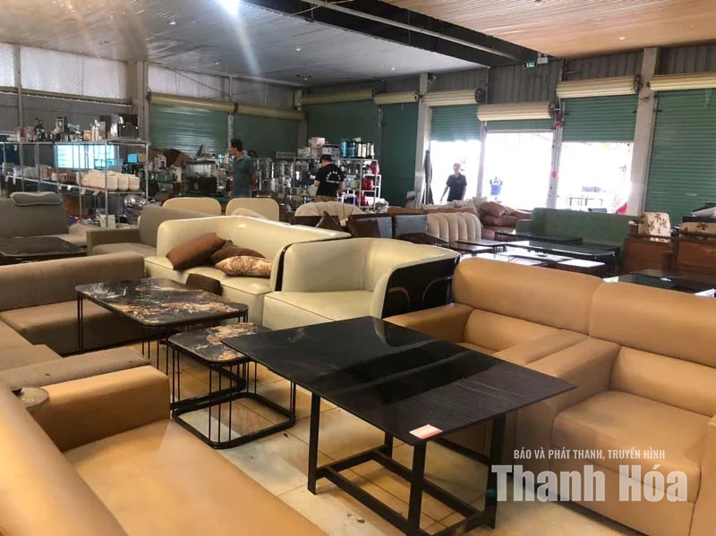 Khi đồ cũ được rao bán